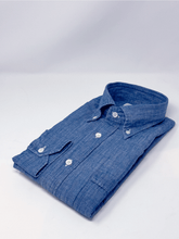 Carica l'immagine nel visualizzatore di Gallery, Camicia Denim Misto Lino Stone Washed Collo Button-down