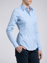 Carica l'immagine nel visualizzatore di Gallery, Camicia Donna Cotone Stretch Azzurro