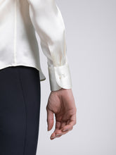 Carica l'immagine nel visualizzatore di Gallery, Camicia Donna Seta Avorio Satin
