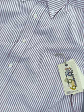 Carica l'immagine nel visualizzatore di Gallery, Camicia OCBD Oxford Riga Rossa Del Carmine 1969
