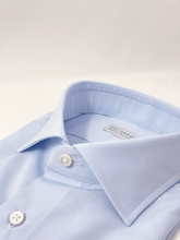 Carica l&#39;immagine nel visualizzatore di Gallery, Camicia Azzurra Collo Francese
