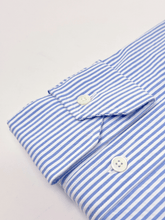 Carica l&#39;immagine nel visualizzatore di Gallery, Camicia Bacchetta Azzurra Seersucker Collo Francese
