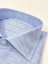 Carica l&#39;immagine nel visualizzatore di Gallery, Camicia Azzurra Lino-Cotone operato Collo SemiFrancese
